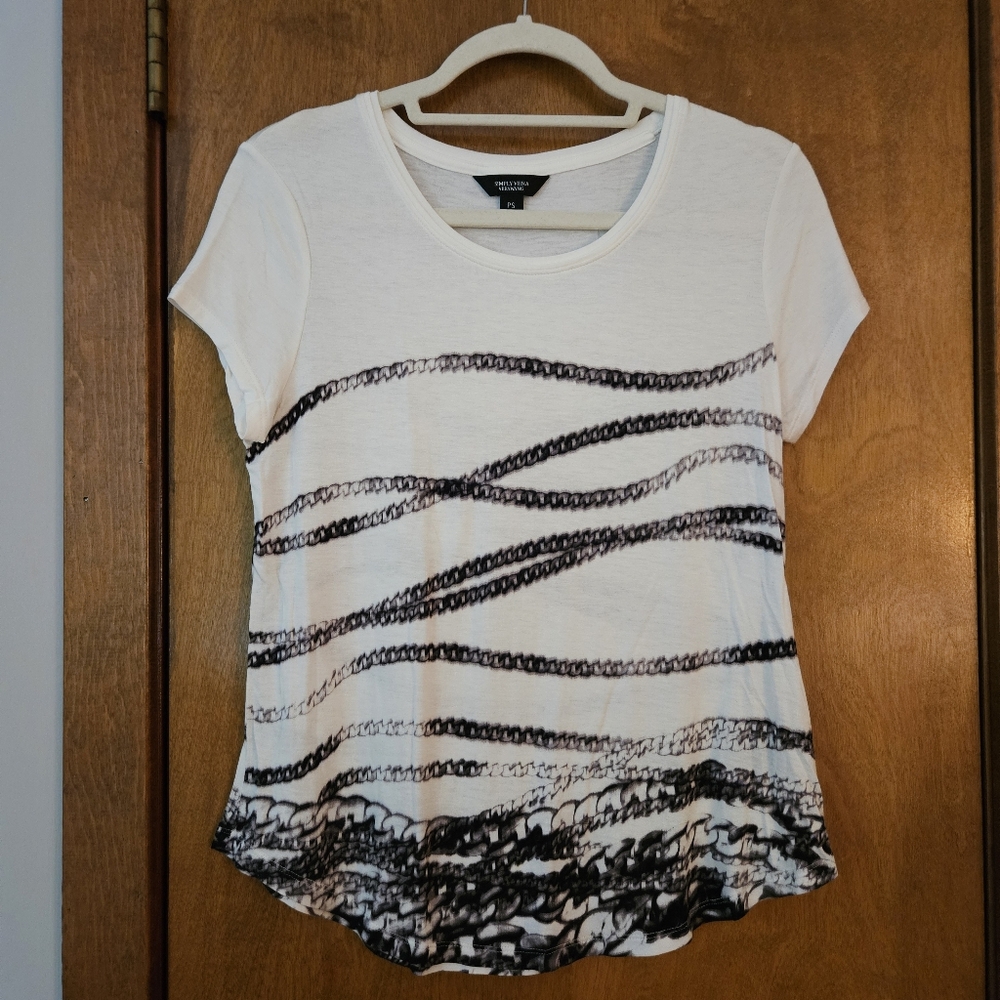 Simply Vera Vera Wang White and Black Chain Link Design Short Sleeve T-Shirt